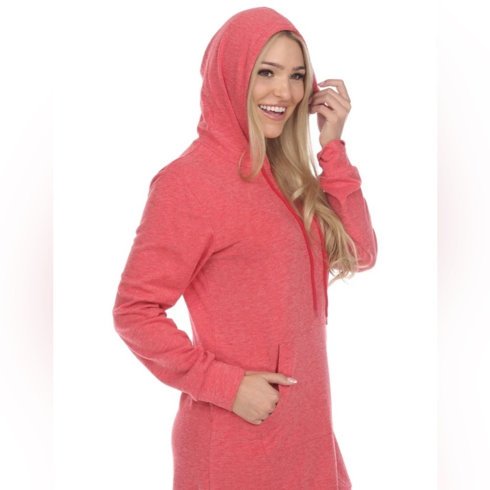 Casual and Lightweight Red Hooded Sweatshirt
Dress, size XL - Picture 14 of 15